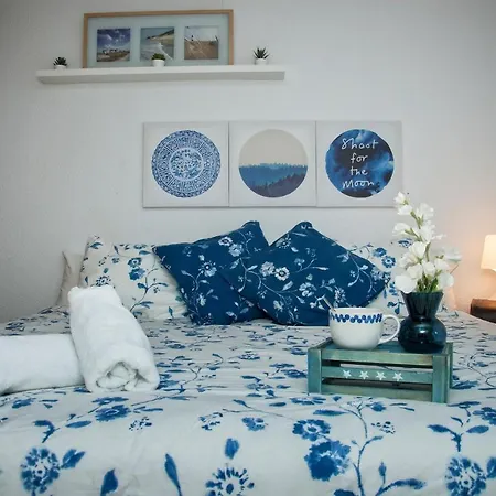 Lyrioshomes Apartamento Montano Center Malaga